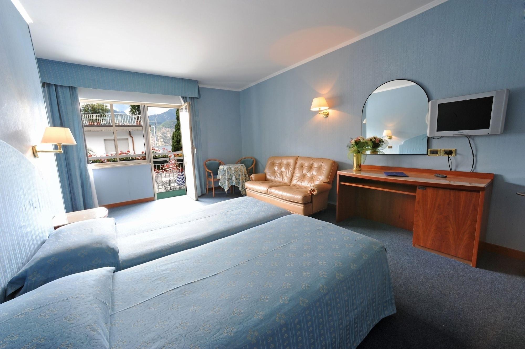 Excelsior Bay Hotel